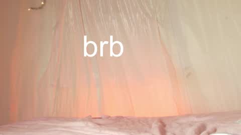 Snapshot of cinnamon__criss chatting on January 22, 6:42 am cinnamon__criss online show from January 22, 6:42 am