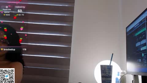 Emma online show from January 15, 4:33 pm