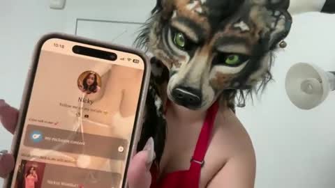 Snapshot of cinnanicos chatting on September 12, 5:18 am Nicky online show from September 12, 5:18 am