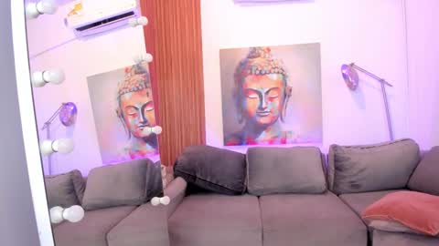 Snapshot of cinnia_ chatting on November 25, 12:16 pm Cintia online show from November 25, 12:16 pm