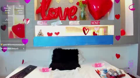 Cinthya  online show from February 17, 3:20 pm