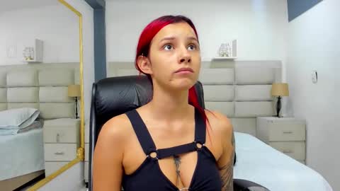 Snapshot of cintiacolins chatting on November 16, 8:14 pm CintiaCollins online show from November 16, 8:14 pm