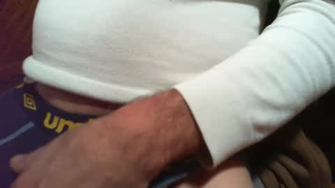 Snapshot of ciop1962 chatting on December 27, 9:06 am ciop1962 online show from December 27, 9:06 am