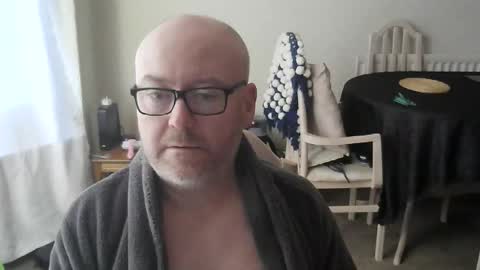 Snapshot of cip1975 chatting on January 7, 2:41 pm cip1975 online show from January 7, 2:41 pm