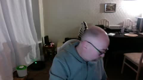 Snapshot of cip1975 chatting on February 8, 7:16 pm cip1975 online show from February 8, 7:16 pm
