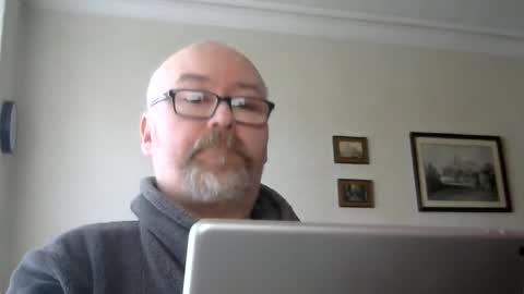 Snapshot of cip1975 chatting on February 18, 12:39 pm cip1975 online show from February 18, 12:39 pm