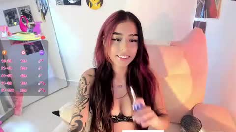 Snapshot of circe_l chatting on July 6, 10:12 pm Paulina online show from July 6, 10:12 pm