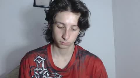 cirosky_elchicopolla online show from April 28, 2:27 am