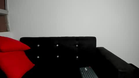 cirosky_elchicopolla online show from May 5, 2:19 am