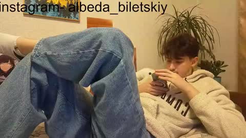 Snapshot of citrinas chatting on October 1, 3:07 pm Dima online show from October 1, 3:07 pm