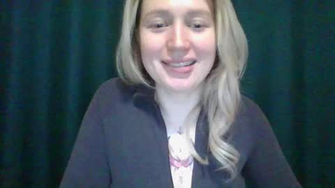 citrusblissss online show from March 8, 4:06 pm