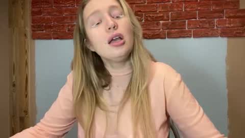 citrusblissss online show from October 3, 3:09 pm