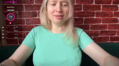 citrusblissss online show from December 5, 3:59 am