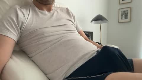 Snapshot of citylights136 chatting on December 18, 5:30 pm citylights136 online show from December 18, 5:30 pm