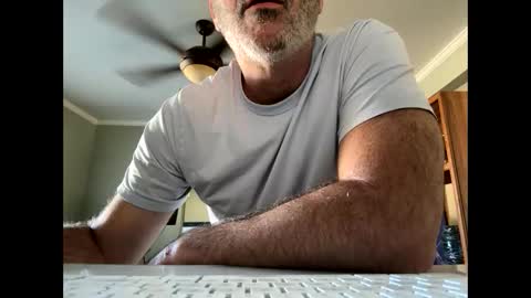 Snapshot of cj3d2 chatting on November 6, 9:48 pm Cjd32 online show from November 6, 9:48 pm