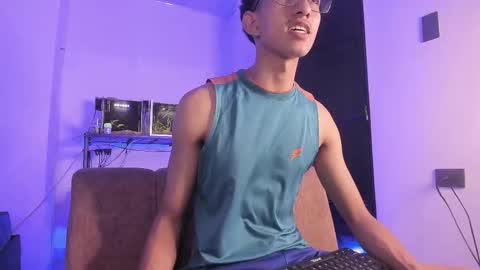 cj_davis1 online show from November 7, 8:25 am