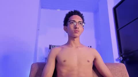 cj_davis1 online show from November 20, 5:07 am