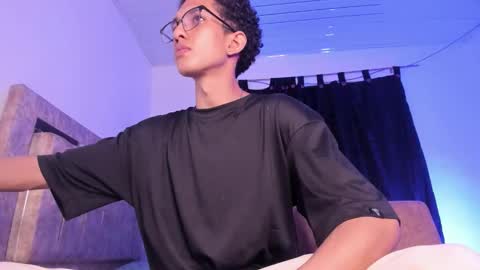 cj_davis1 online show from February 9, 2:26 am