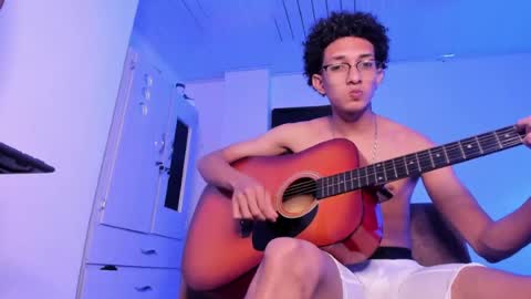 cj_davis1 online show from April 19, 1:38 am