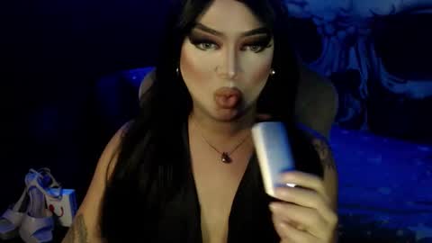 QUEEN CESS online show from November 5, 3:34 pm