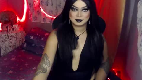 Snapshot of cj_parker69 chatting on April 23, 5:37 pm QUEEN CESS online show from April 23, 5:37 pm