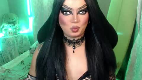 Snapshot of cj_parker69 chatting on June 21, 7:16 pm QUEEN CESS online show from June 21, 7:16 pm