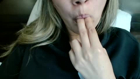 Snapshot of clair_of chatting on July 9, 8:02 pm clair_of online show from July 9, 8:02 pm