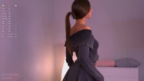 Snapshot of claire_amoure chatting on March 9, 7:07 pm Claire online show from March 9, 7:07 pm