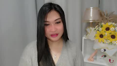 Snapshot of claire_wntr chatting on May 27, 4:31 am CLAIRE online show from May 27, 4:31 am