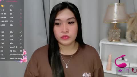 Snapshot of claire_wntr chatting on June 14, 5:31 am CLAIRE online show from June 14, 5:31 am