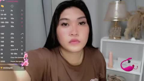 Snapshot of claire_wntr chatting on June 17, 5:58 pm CLAIRE online show from June 17, 5:58 pm