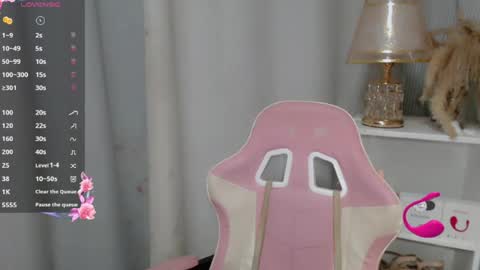 Snapshot of claire_wntr chatting on June 20, 6:54 pm CLAIRE online show from June 20, 6:54 pm