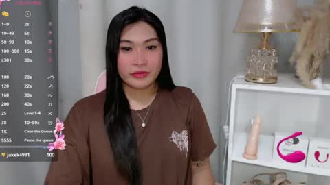 Snapshot of claire_wntr chatting on July 1, 5:56 pm CLAIRE online show from July 1, 5:56 pm