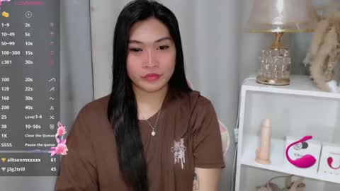 Snapshot of claire_wntr chatting on July 4, 6:14 pm CLAIRE online show from July 4, 6:14 pm