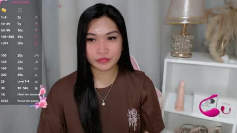 Snapshot of claire_wntr chatting on July 10, 5:56 am CLAIRE online show from July 10, 5:56 am