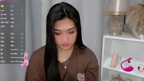 Snapshot of claire_wntr chatting on July 22, 6:43 pm CLAIRE online show from July 22, 6:43 pm