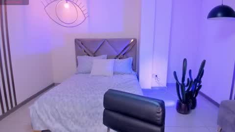 Claire Dawson online show from March 8, 11:19 pm