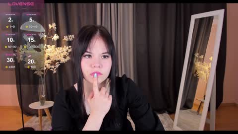 Claire Faers online show from December 2, 9:13 am