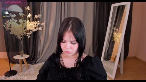 Claire Faers online show from December 2, 3:25 pm