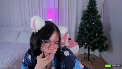 Claire Faers online show from December 7, 12:45 pm