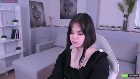 Claire Faers online show from February 2, 9:30 am