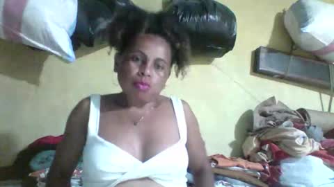 clairette9794 online show from June 2, 9:06 pm