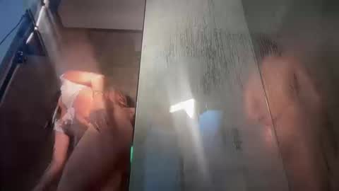 Snapshot of clairewalkerr chatting on October 13, 11:16 pm clairewalkerr online show from October 13, 11:16 pm