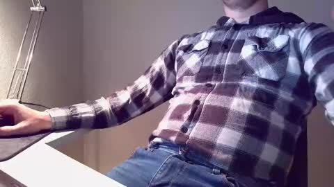 clamshive7 online show from January 9, 9:49 pm