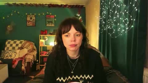 Snapshot of clancyosbourne chatting on January 5, 6:00 pm Clancy online show from January 5, 6:00 pm