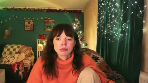 Snapshot of clancyosbourne chatting on January 7, 5:37 pm Clancy online show from January 7, 5:37 pm