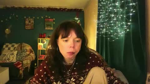 Snapshot of clancyosbourne chatting on January 10, 5:58 pm Clancy online show from January 10, 5:58 pm