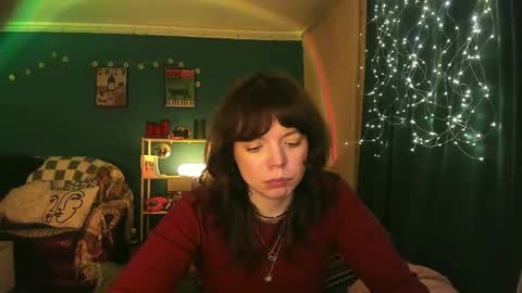 Snapshot of clancyosbourne chatting on February 23, 6:38 pm Clancy online show from February 23, 6:38 pm