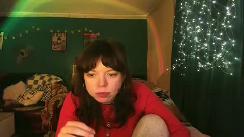 Snapshot of clancyosbourne chatting on February 26, 6:07 pm Clancy online show from February 26, 6:07 pm