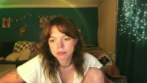Snapshot of clancyosbourne chatting on May 31, 6:09 pm Clancy online show from May 31, 6:09 pm